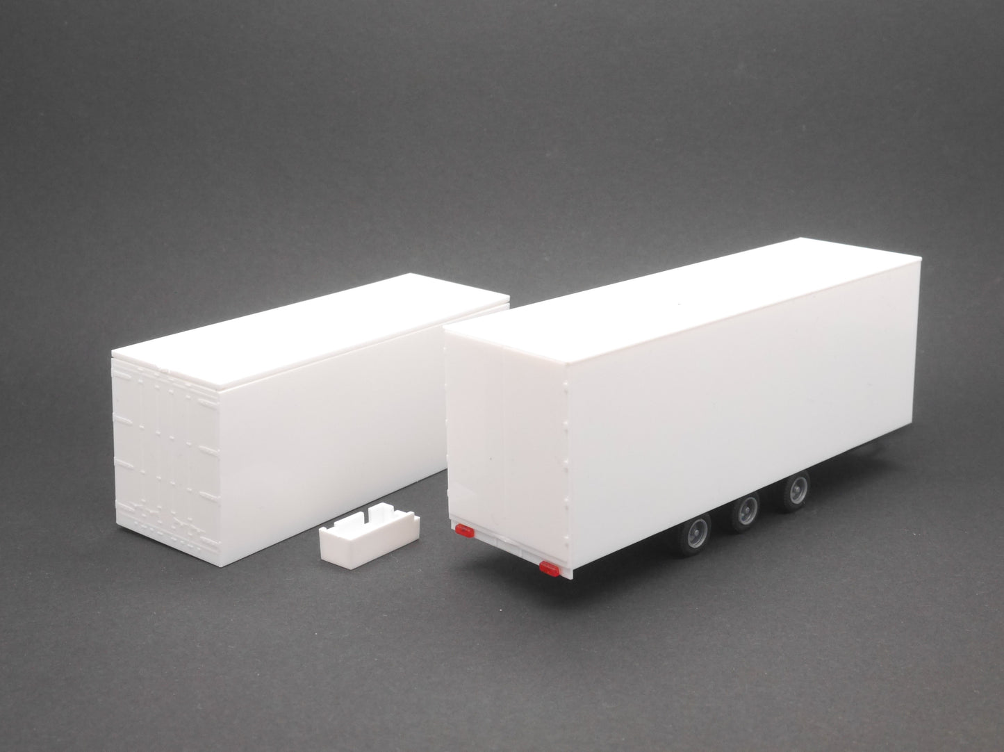 1:87 ST-0211 Kibri Bausatz 2x Koffer Aufbau und Volumen Tridem Anhänger mit Kühlaggregaten weiß