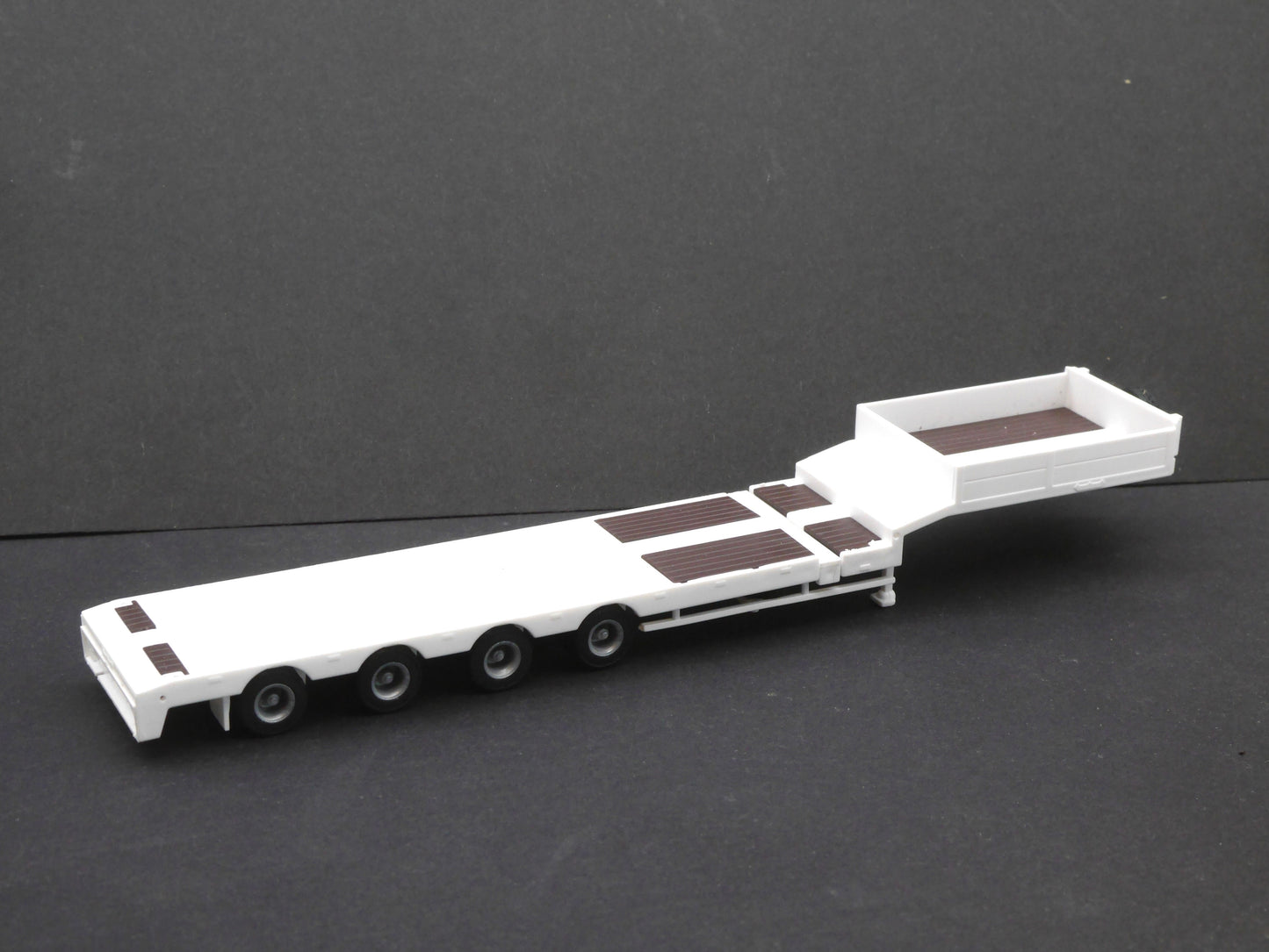 1:87 ST-0224 Scaletrucks Bausatz 2x 4achs teleskopierbarer Semitieflader weiß